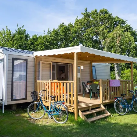 Maeva Respire De La Baie Camping 4*
