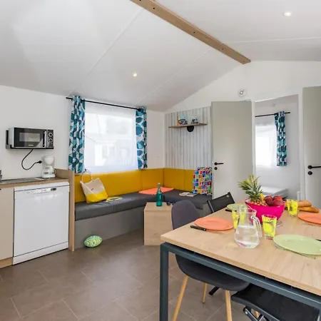 Maeva Respire De La Baie Camping 4*